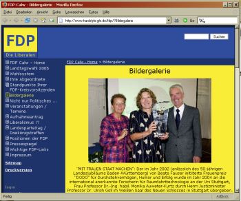 Übergabe des DODO-Preises an Monika Auweter-Kurtz durch den Baden-Württembergischen Justizminister und Integrationsbeauftragten der Landesregierung Ulrich Goll (FDP).
